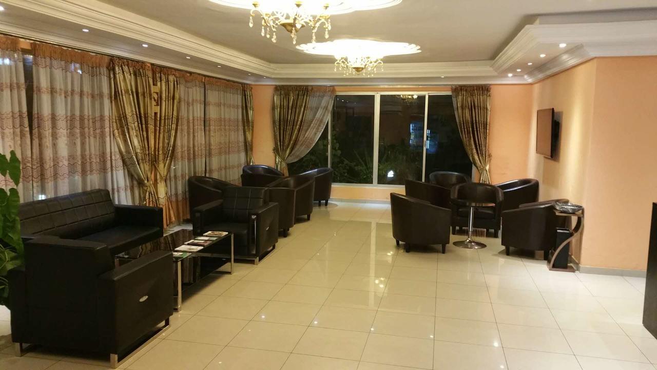 Hotel Des Jardins Abidżan Zewnętrze zdjęcie