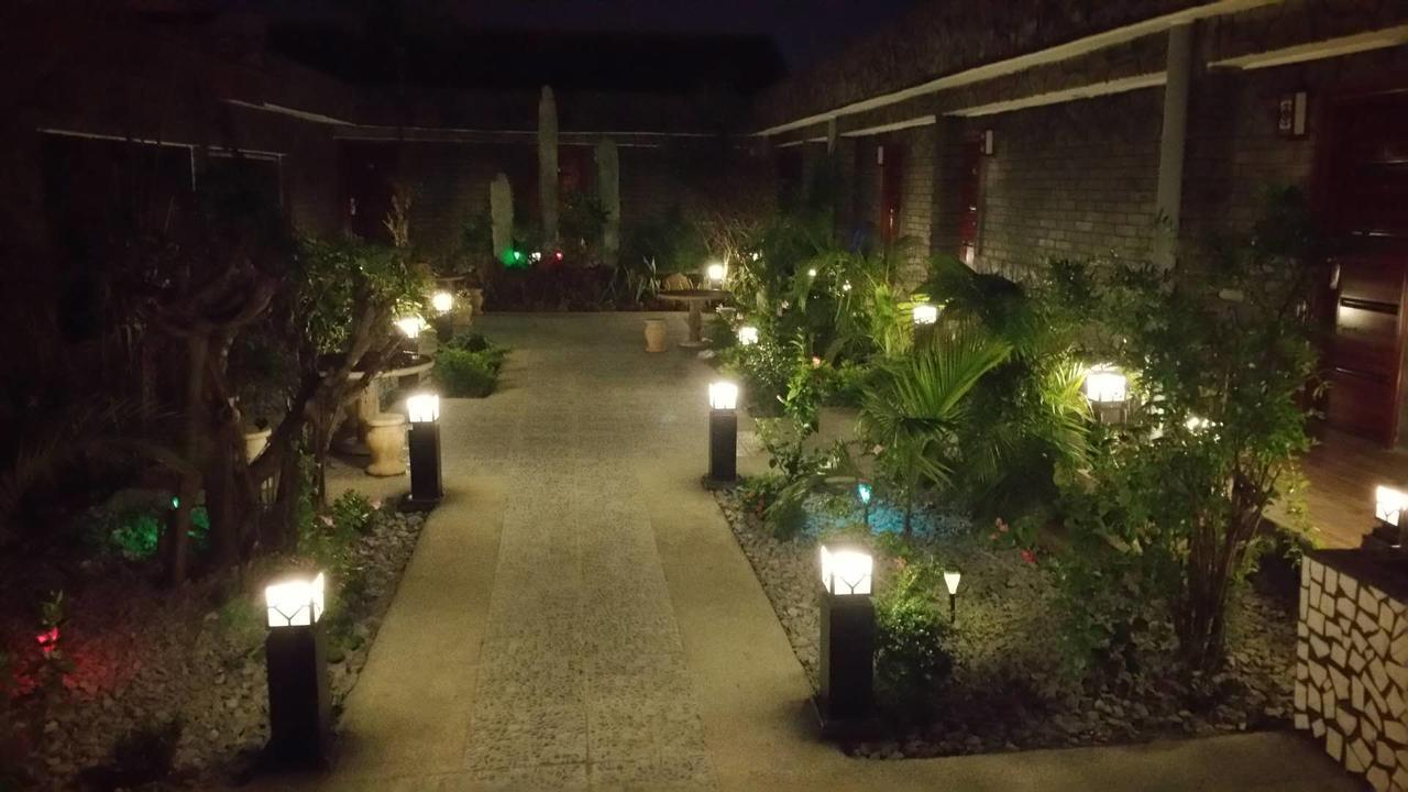 Hotel Des Jardins Abidżan Zewnętrze zdjęcie