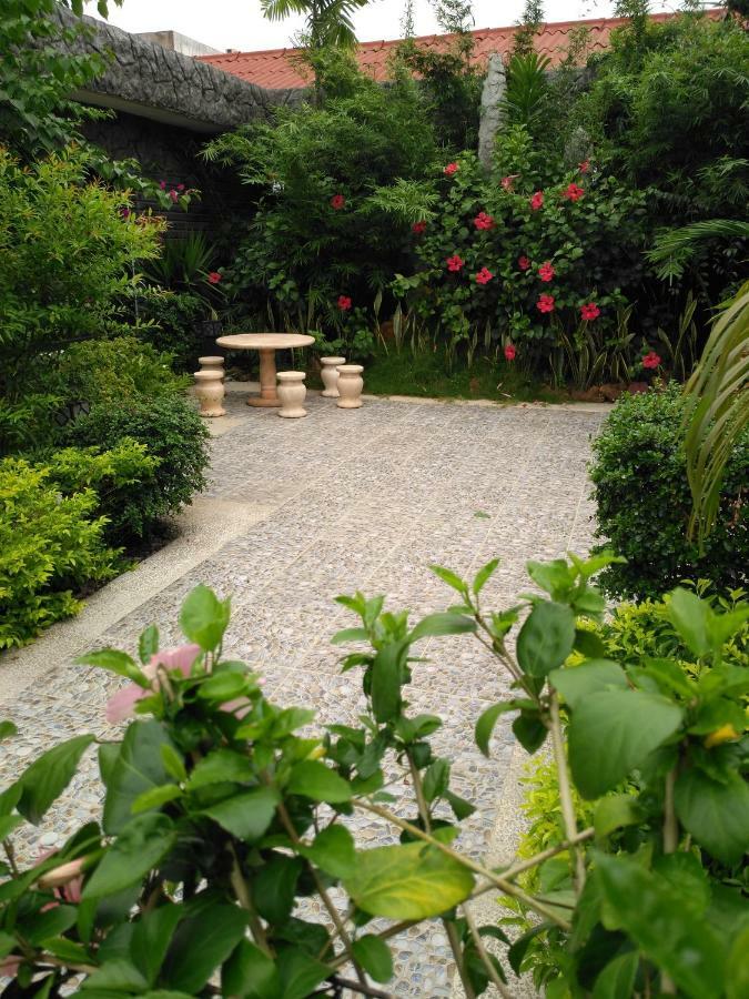 Hotel Des Jardins Abidżan Zewnętrze zdjęcie